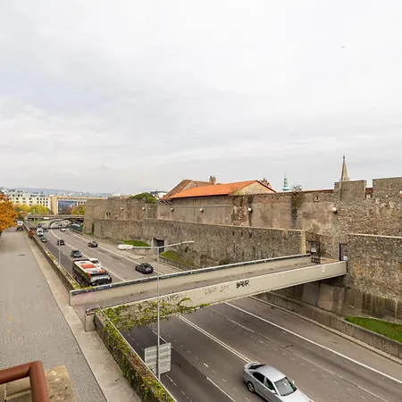 Old Town Hideaway Apartamento Bratislava