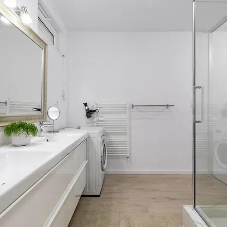 Old Town Hideaway Apartman *